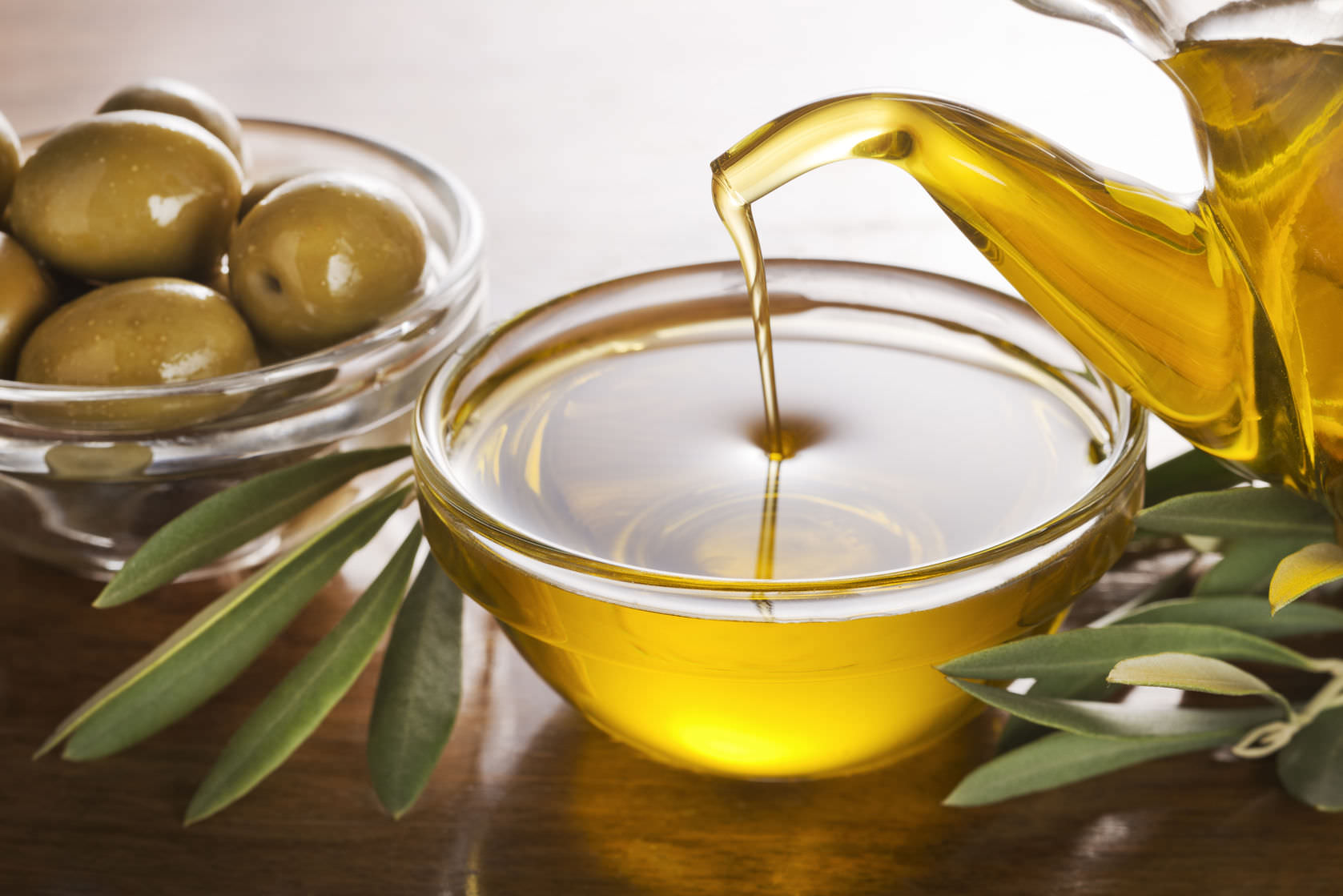زيت الزيتون البكر غذاء ودواء